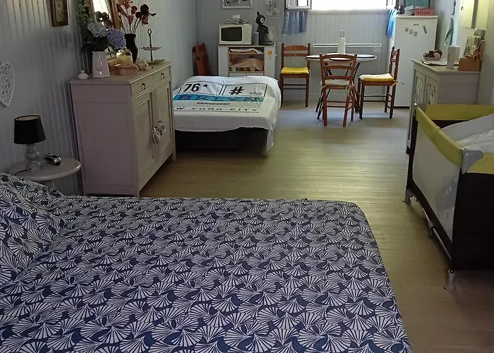 Chambre Spacieuse Idealement Situee